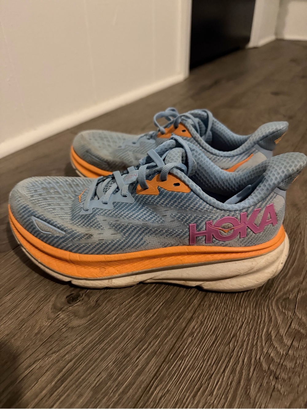 Hoka Clifton 9